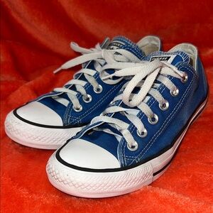 Converse All Stars Low Royal Blue Women’s 7, Men’s 5